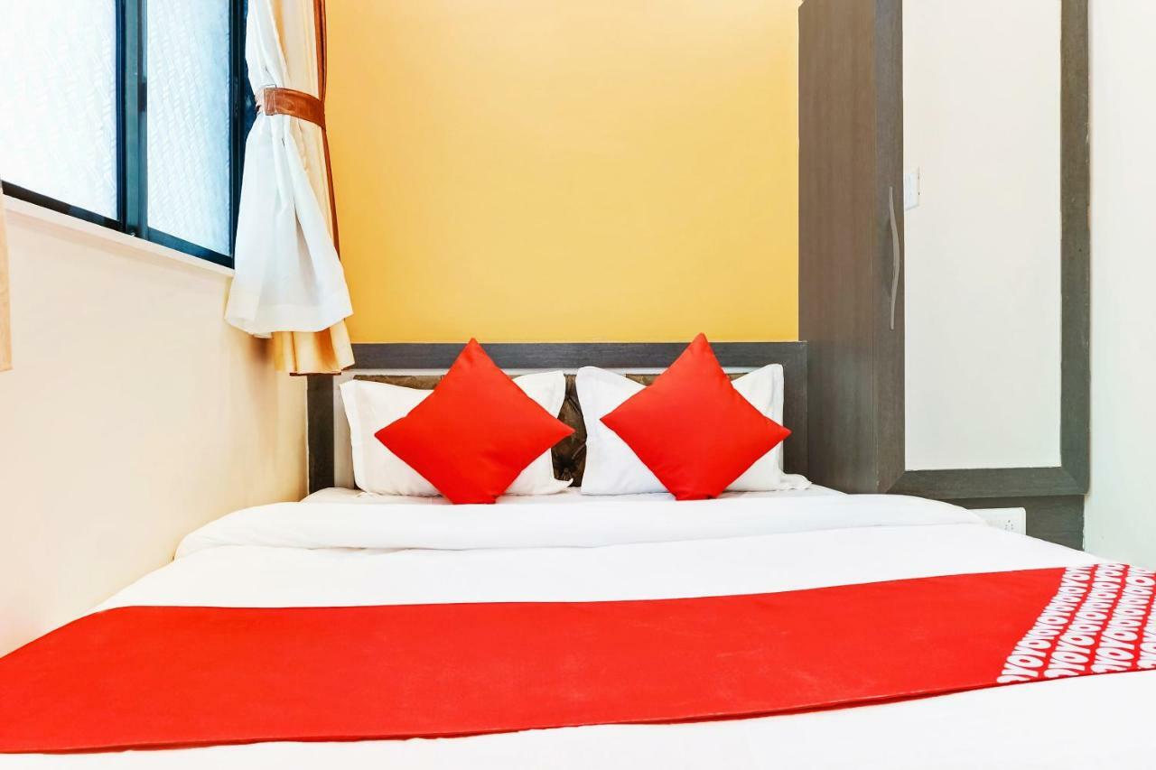 Oyo 29634 Hotel Navalai Pride Ратнаґірі Екстер'єр фото